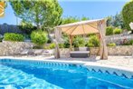 Lloret de Mar Villa Sleeps 7 Pool WiFi