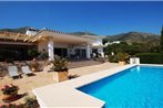 Mijas Villa Sleeps 8 Pool Air Con WiFi