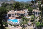 4Mill Euro 700m2 Newly renovated Mansion with huge garden and large heated pool