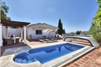 Homely holiday home in Benalma?dena with private swimming pool