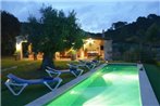 Ferreries Villa Sleeps 4 with Pool and Air Con