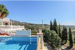 Beautiful home in Frigiliana w/ Outdoor swimming pool