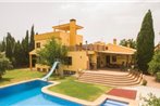 Alhambra Villa piscina