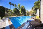 Inca Villa Sleeps 8 with Pool Air Con and WiFi