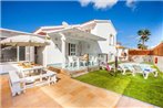 Corralejo Villa Sleeps 8 with Pool Air Con and WiFi