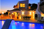 Villa Increible - 5 bedroom luxury villa - Great pool and terrace area with stunning sea views