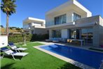 Luxurious Villa with Private Swimming Pool in Orihuela