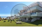 Amazing apartment in Estepona with 3 Bedrooms