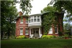 Fairholm National Historic Inn