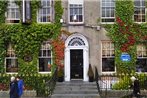 Finnegans Hostel and B&B Accommodation