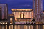 Canary Riverside Plaza Hotel