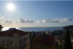 Appartement d'epoque Vue Mer 5 personnes avec parking quartier du Port a` Nice