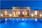 Elegant Fantasia Villa with Private Pool R244