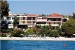 Grekis Beach Hotel and Apartments