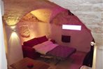 Grotta Apartment