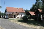 Guest accommodation Plavo oko