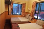 Pay-less Guest House (7/F A2)