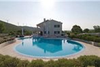 Holiday home Bristivica Mustrici