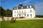 Heritage Castle in Asnieres with Garden