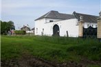 Vintage Farmhouse in Bemelen with Forest Nearby