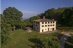 Spacious Holiday Home in Piancastagnaio with Fenced Garden