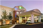 Holiday Inn Express & Suites Alexandria - Fort Belvoir