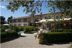 Hotel La Bastide d'Eygalie`res