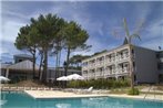 Howard Johnson Hotel & Convention Center Madariaga - Carilo