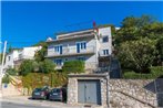 One-Bedroom Apartment Crikvenica 4