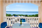 One-Bedroom Apartment Crikvenica 6