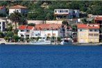 Apartments by the sea Supetarska Draga - Gornja