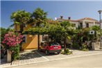 Apartments with a parking space Porec - 10404