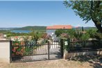 One-Bedroom Apartment in Tisno