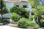 Holiday apartments Necujam