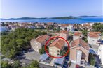 Apartments with a parking space Srima - Vodice