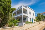 Elegant Apartment in Novalja Near the Sea