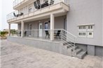 Lovely Apartment in Novalja near Seabeach and Town Centre