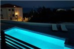 Family friendly apartments with a swimming pool Mavarstica