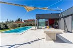 Villa with pool and private garden in Rovinj