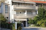 Omis? Duce sandy beach apartments Mare