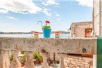 Nice apartment in Sibenik with WiFi and 3 Bedrooms