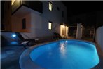 Villa Essenza Rossa 650 meters from the beach