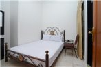 OYO Life 2498 Kost Putri Purimas 23