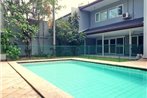 Kemang Utara Creative Villas