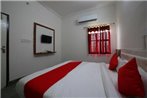 OYO 37077 Hotel Rawat