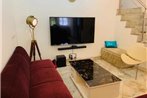 Ola Homes- Private room in a luxurious apartment