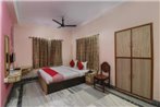 OYO 71148 Meera Guest House