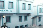 iola Hotel