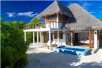 Island Hideaway at Dhonakulhi Maldives, Spa Resort & Marina