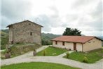 Quaint Farmhouse in Gubbio with Swimming Pool